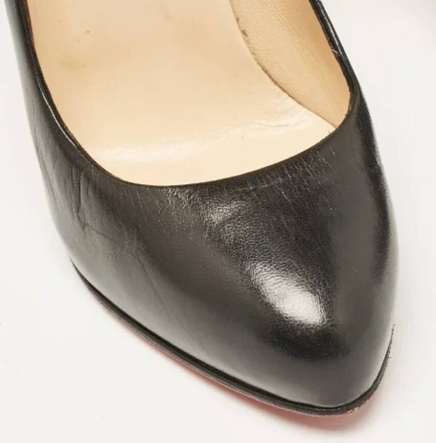 Christian Louboutin Pre-owned Leather heels Black Dames