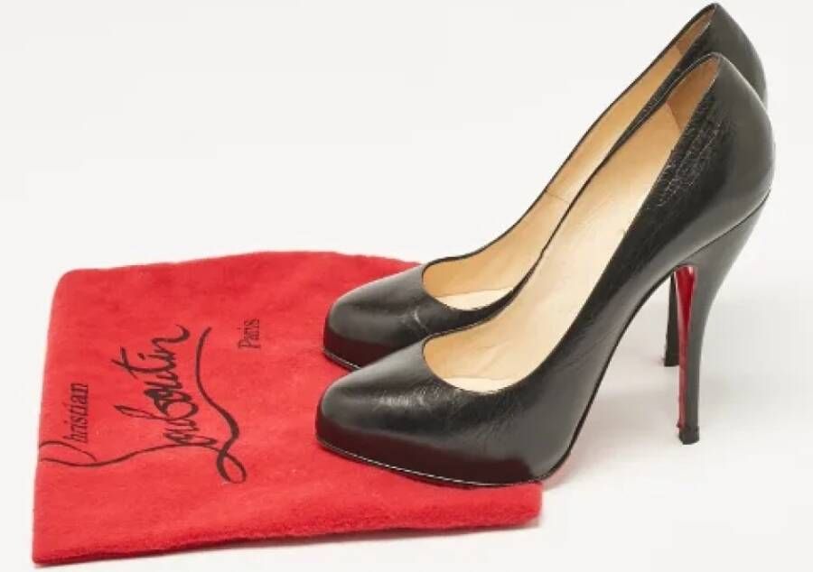 Christian Louboutin Pre-owned Leather heels Black Dames