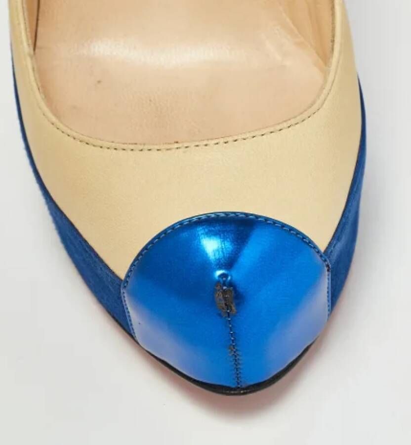 Christian Louboutin Pre-owned Leather heels Blue Dames