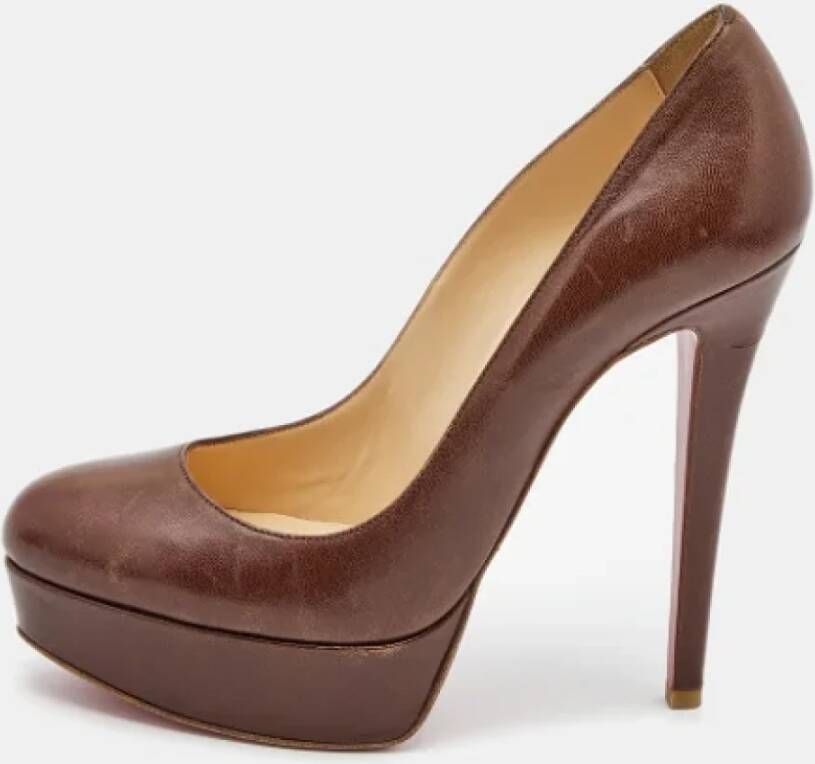 Christian Louboutin Pre-owned Leather heels Brown Dames