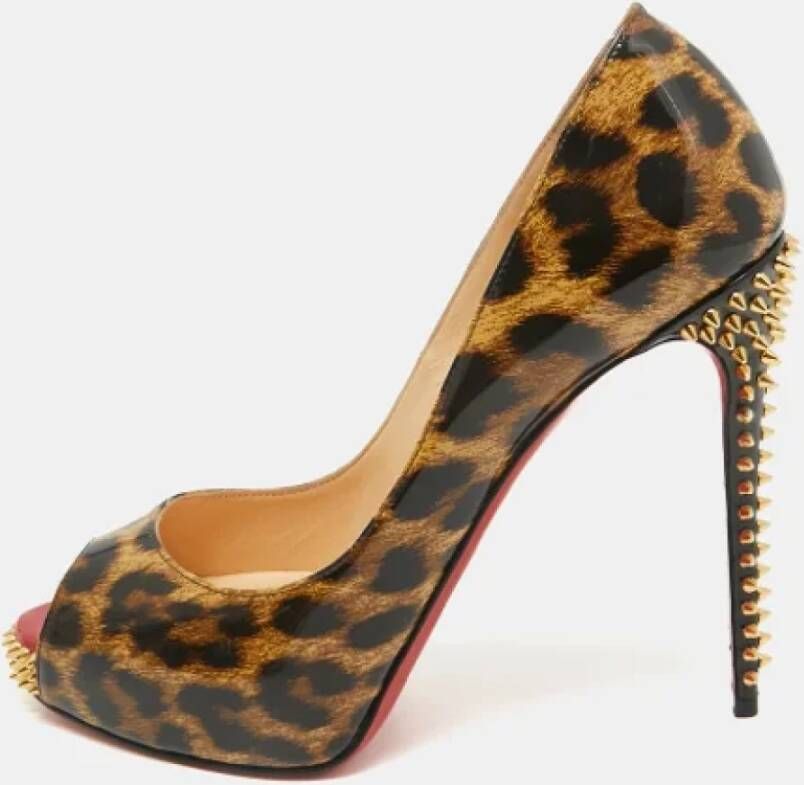 Christian Louboutin Pre-owned Leather heels Brown Dames