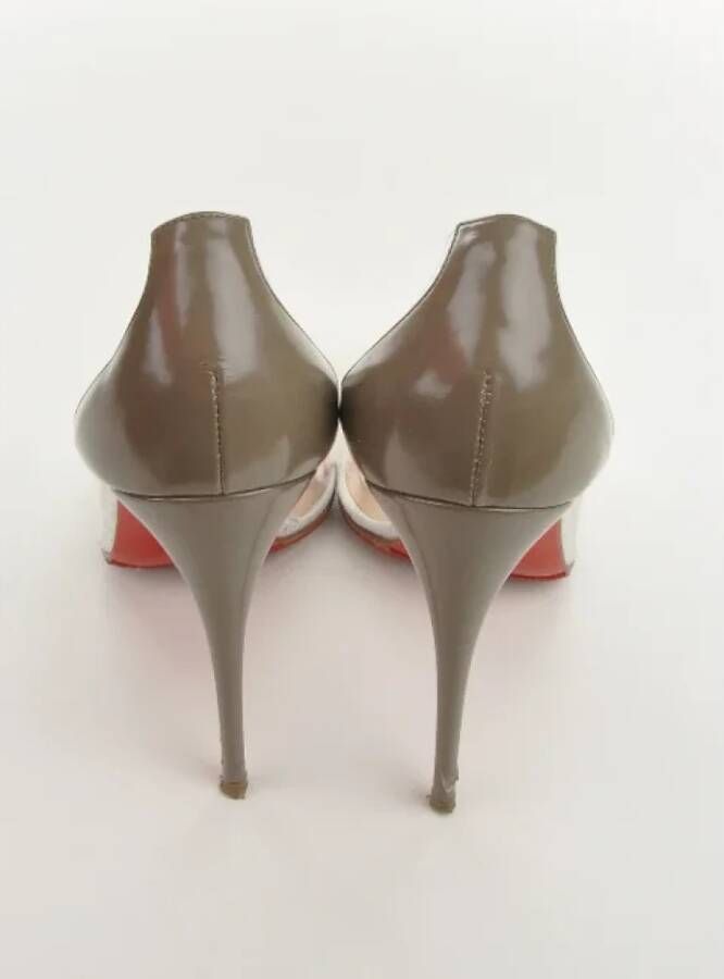 Christian Louboutin Pre-owned Leather heels Brown Dames