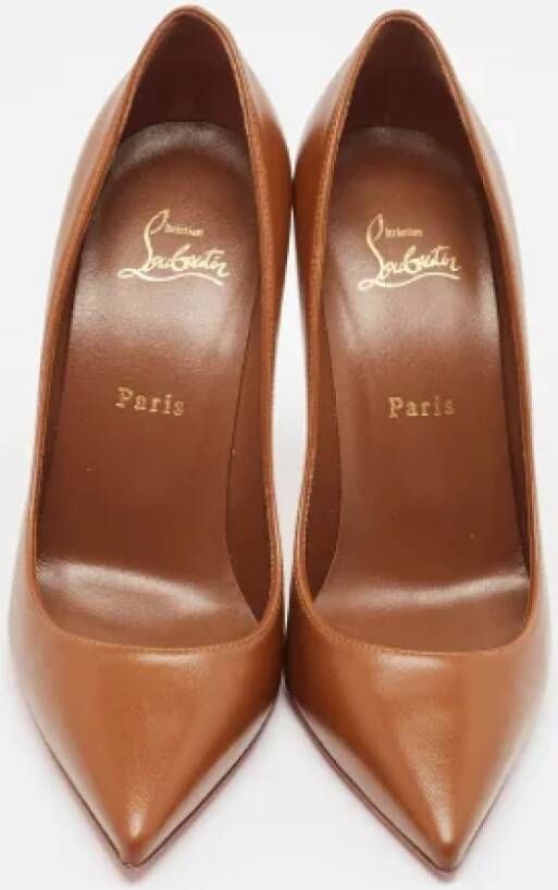 Christian Louboutin Pre-owned Leather heels Brown Dames