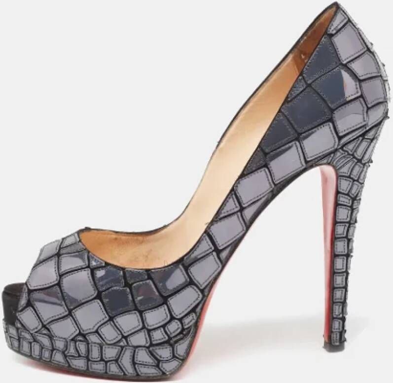 Christian Louboutin Pre-owned Leather heels Gray Dames