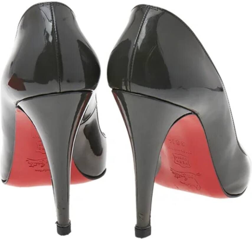 Christian Louboutin Pre-owned Leather heels Gray Dames