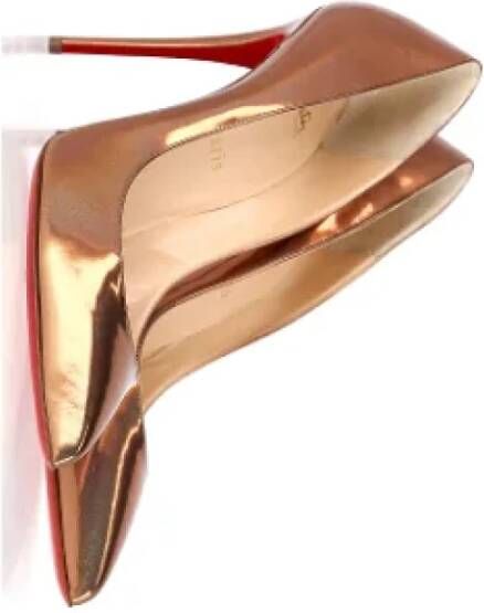 Christian Louboutin Pre-owned Leather heels Brown Dames