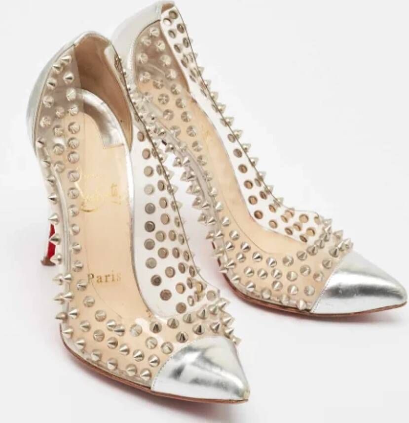 Christian Louboutin Pre-owned Leather heels Gray Dames