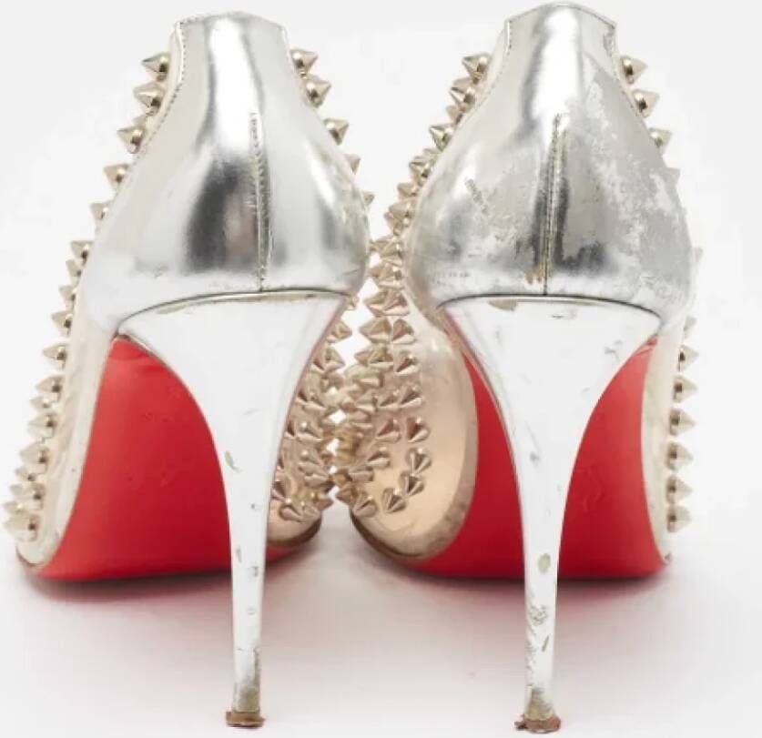 Christian Louboutin Pre-owned Leather heels Gray Dames