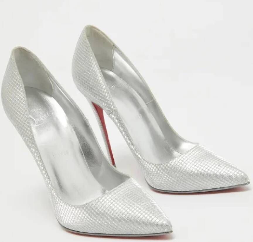 Christian Louboutin Pre-owned Leather heels Gray Dames