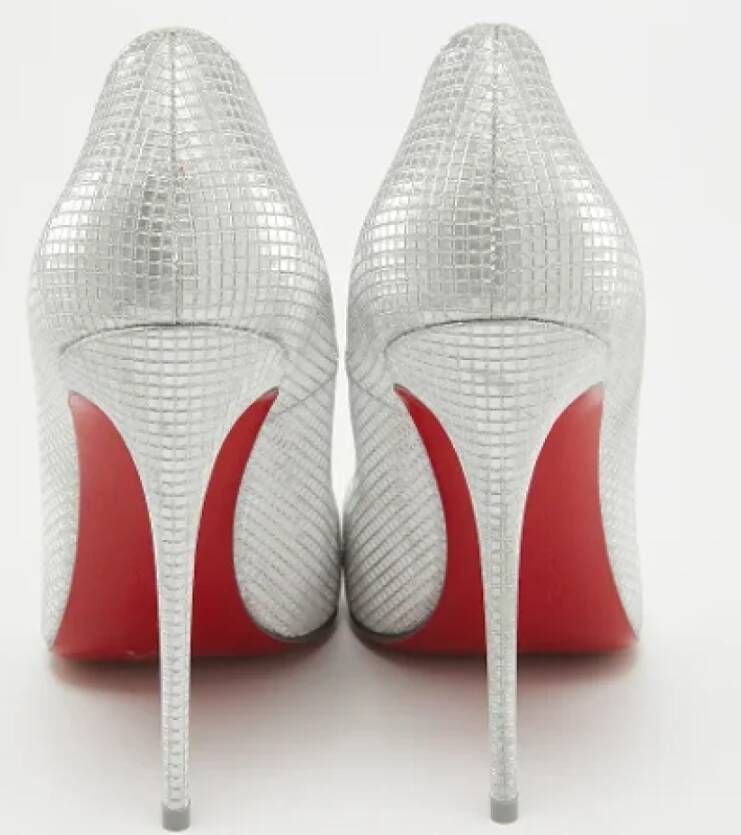 Christian Louboutin Pre-owned Leather heels Gray Dames