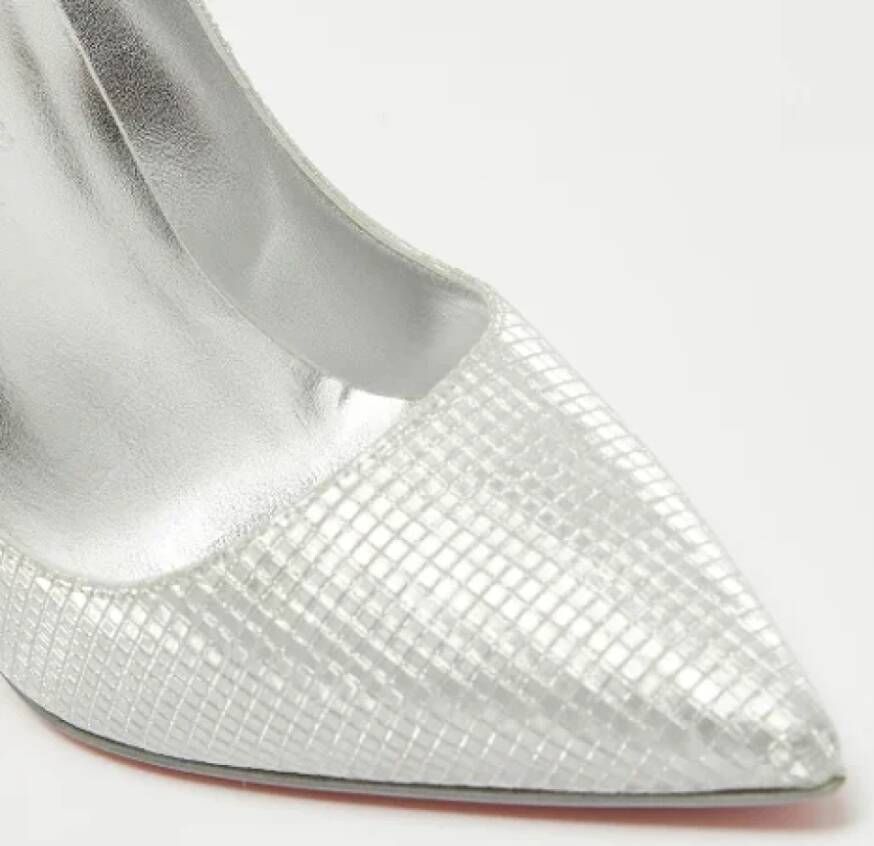 Christian Louboutin Pre-owned Leather heels Gray Dames