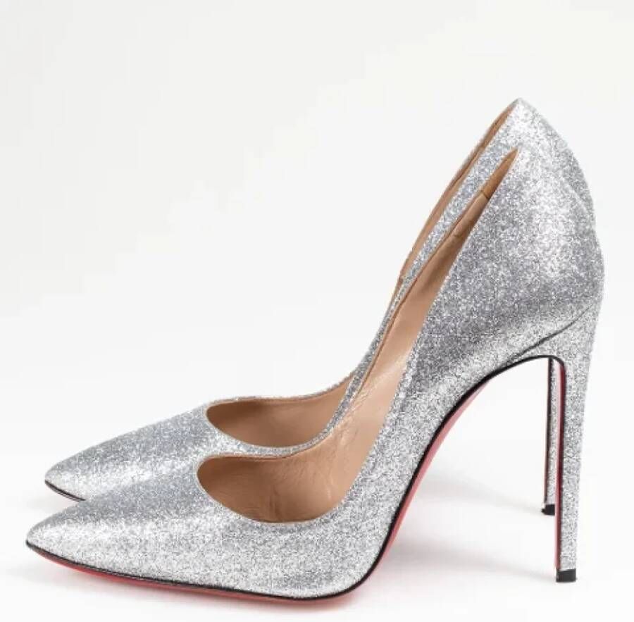 Christian Louboutin Pre-owned Leather heels Gray Dames