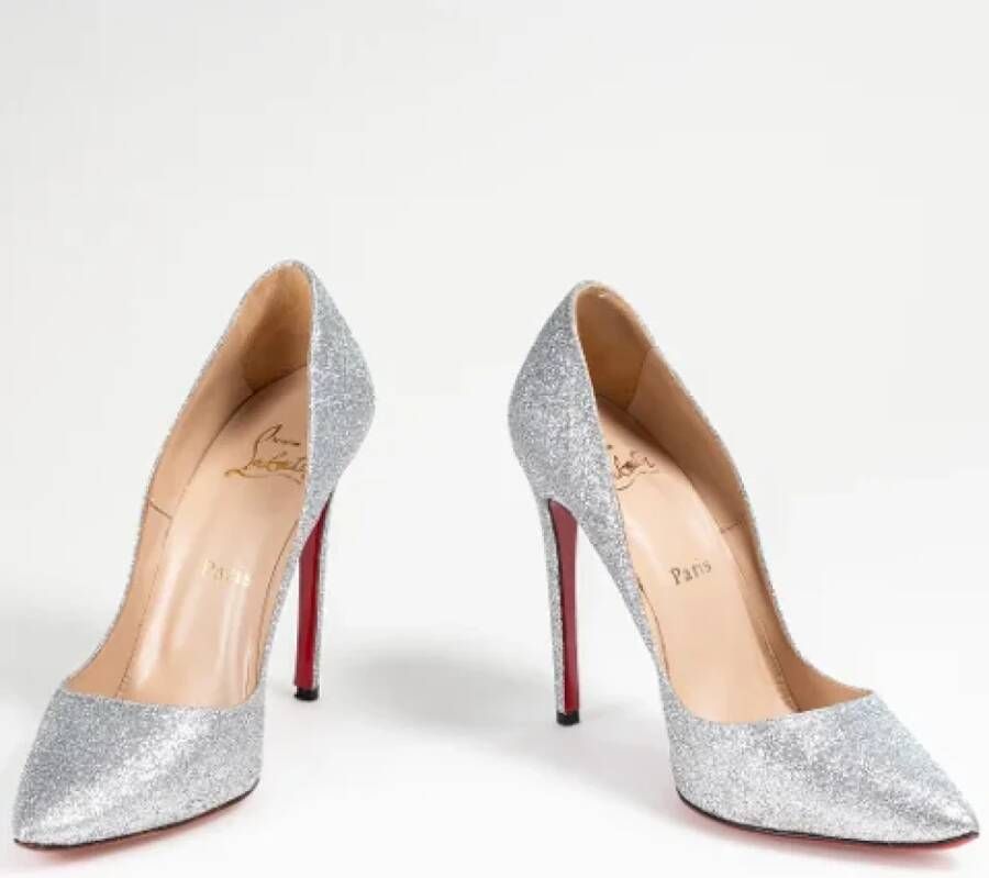 Christian Louboutin Pre-owned Leather heels Gray Dames