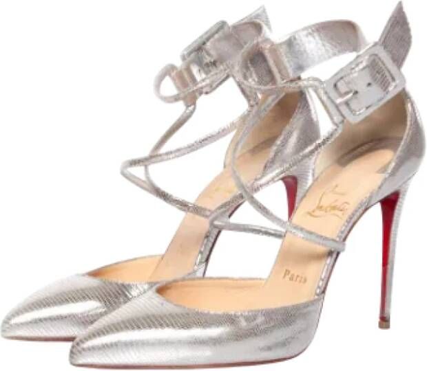 Christian Louboutin Pre-owned Leather heels Gray Dames