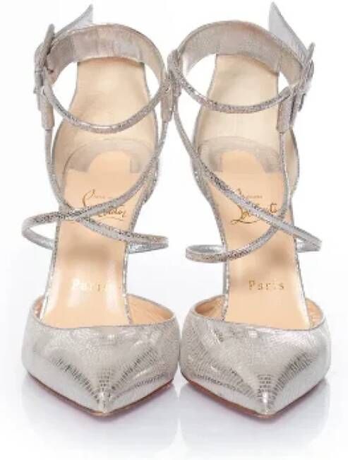 Christian Louboutin Pre-owned Leather heels Gray Dames