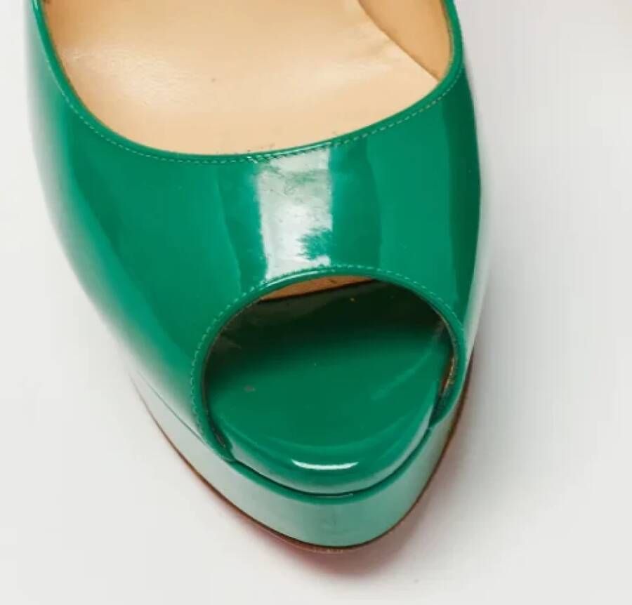 Christian Louboutin Pre-owned Leather heels Green Dames