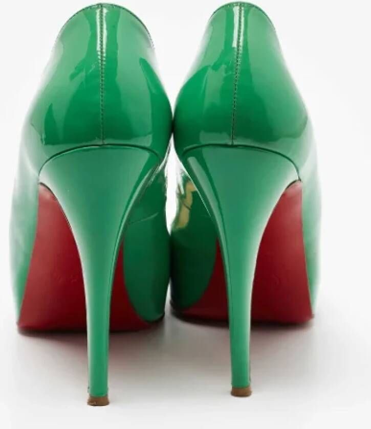 Christian Louboutin Pre-owned Leather heels Green Dames