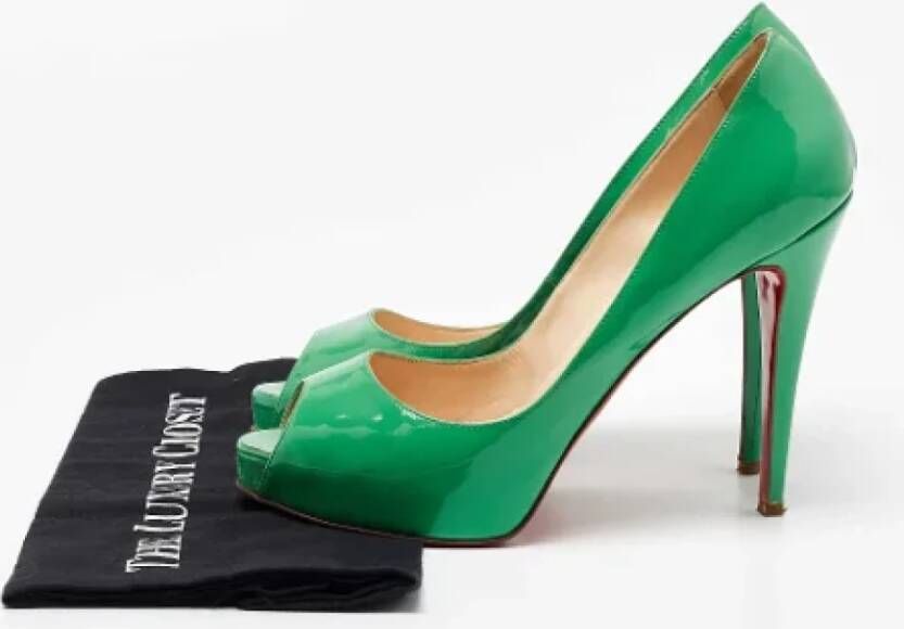 Christian Louboutin Pre-owned Leather heels Green Dames