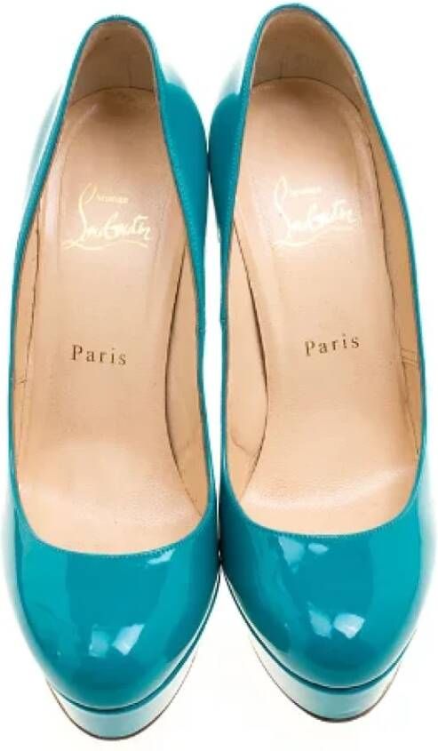 Christian Louboutin Pre-owned Leather heels Green Dames