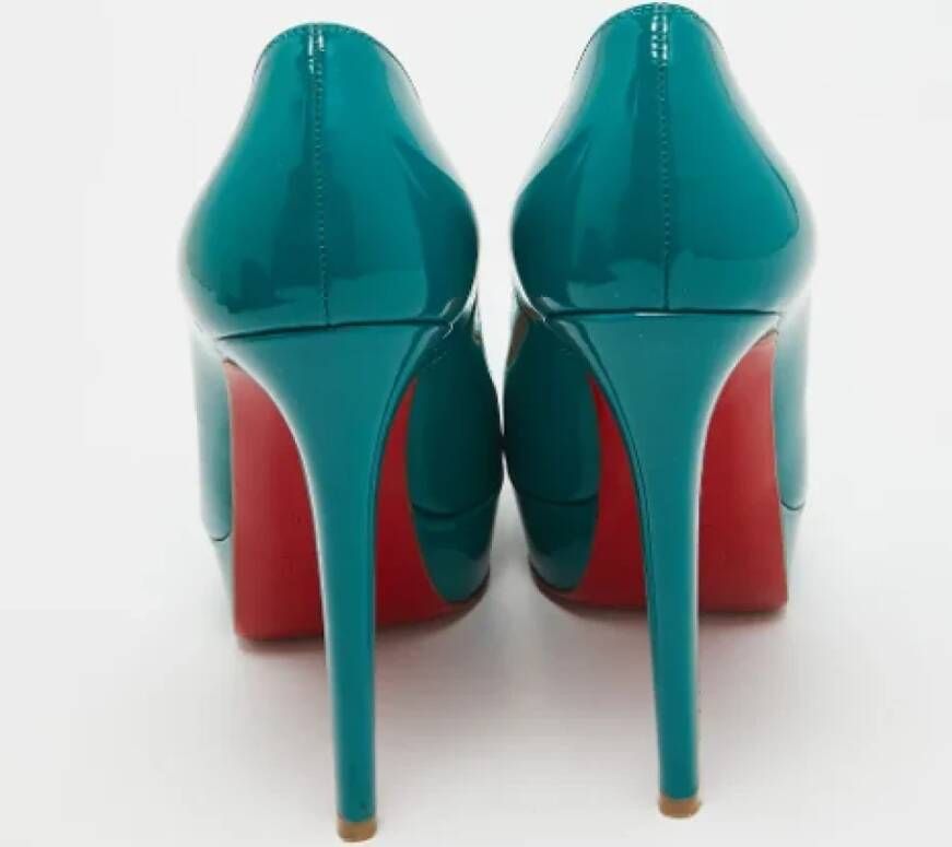 Christian Louboutin Pre-owned Leather heels Green Dames