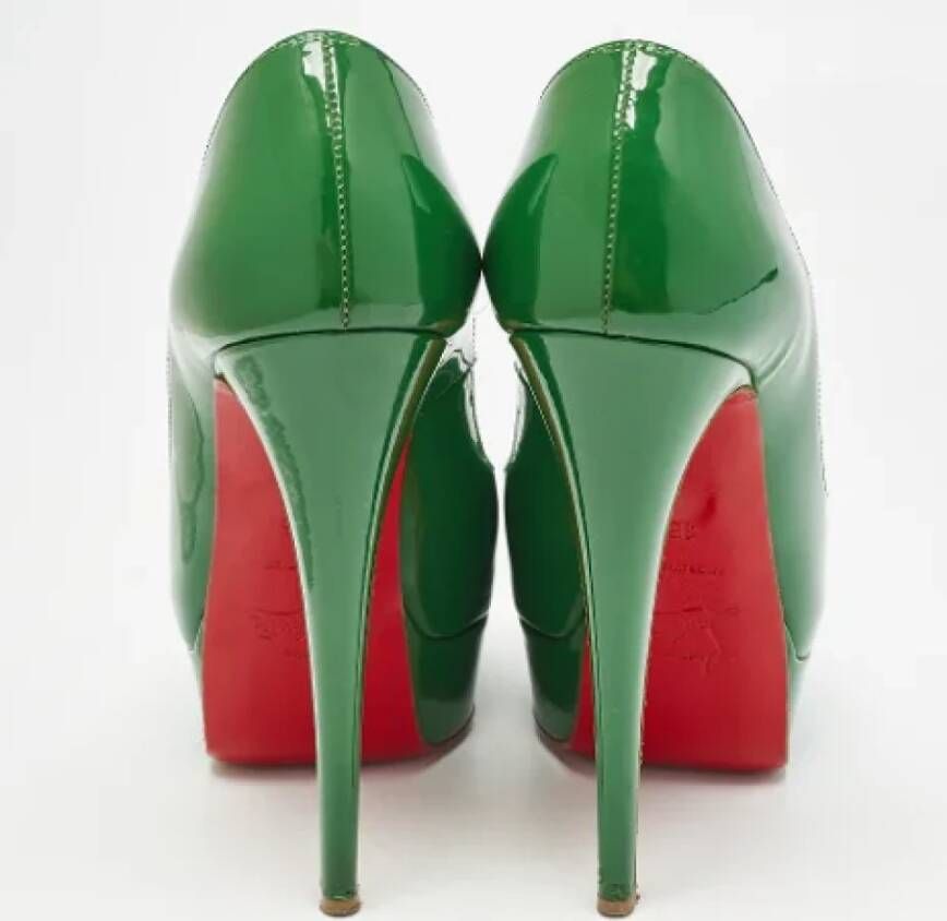 Christian Louboutin Pre-owned Leather heels Green Dames