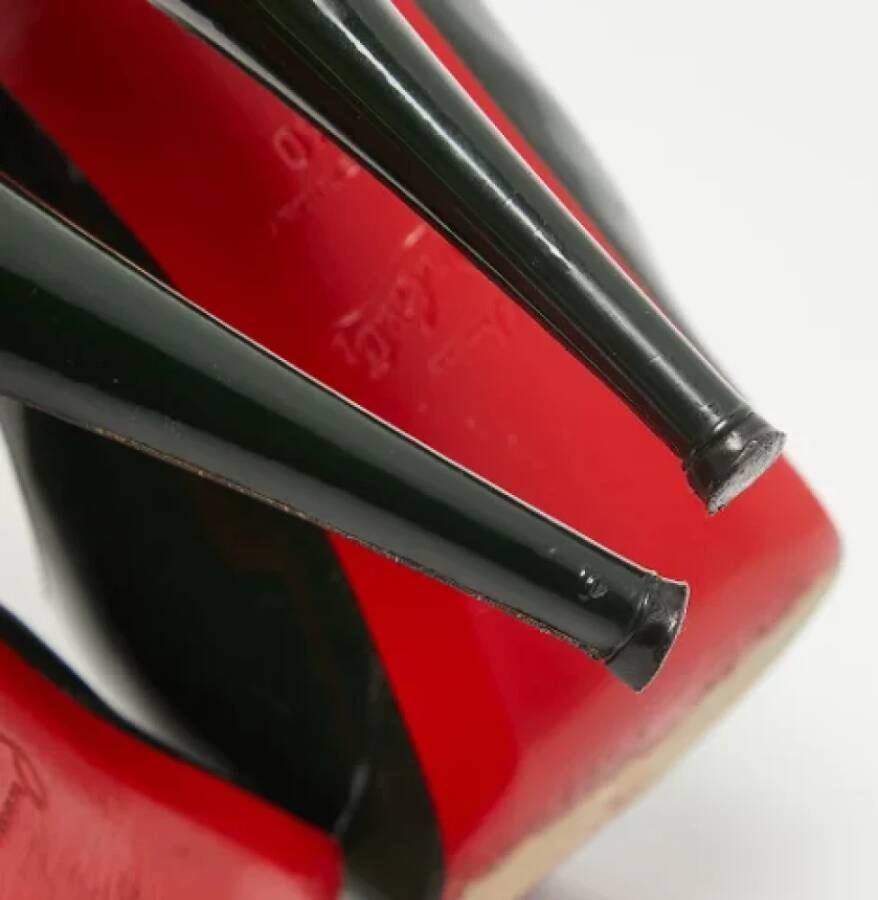 Christian Louboutin Pre-owned Leather heels Green Dames