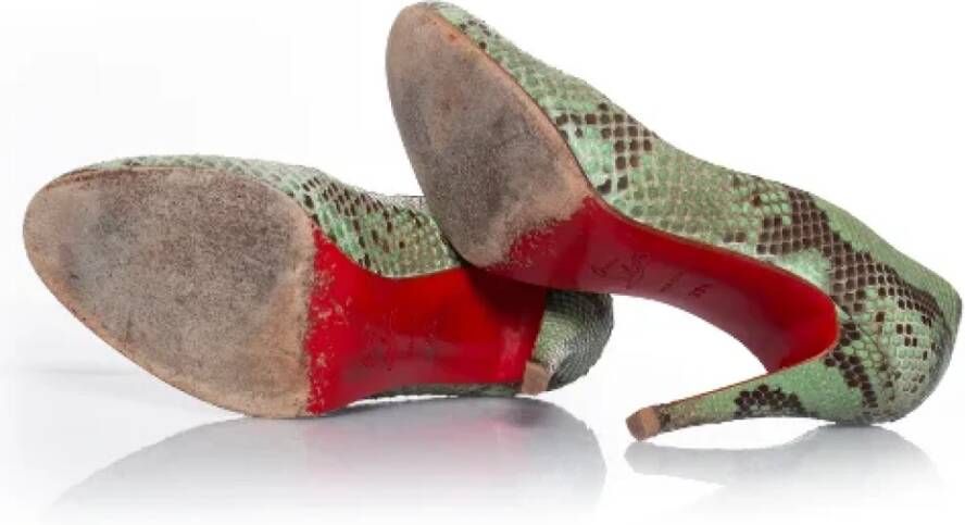 Christian Louboutin Pre-owned Leather heels Green Dames