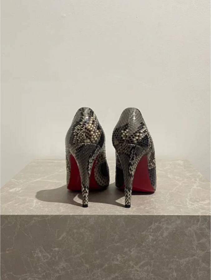 Christian Louboutin Pre-owned Leather heels Multicolor Dames