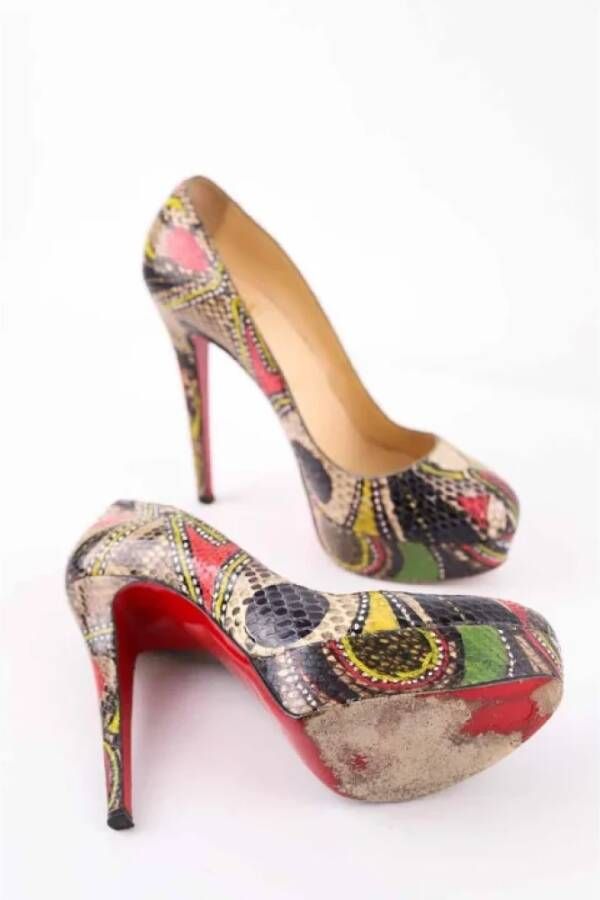 Christian Louboutin Pre-owned Leather heels Multicolor Dames