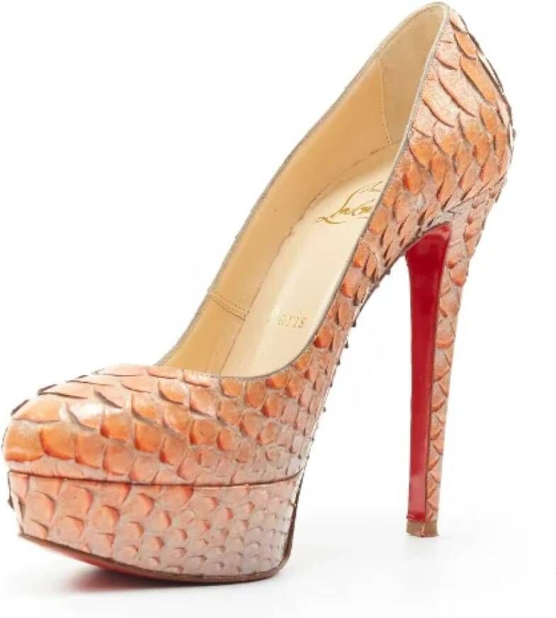 Christian Louboutin Pre-owned Leather heels Orange Dames