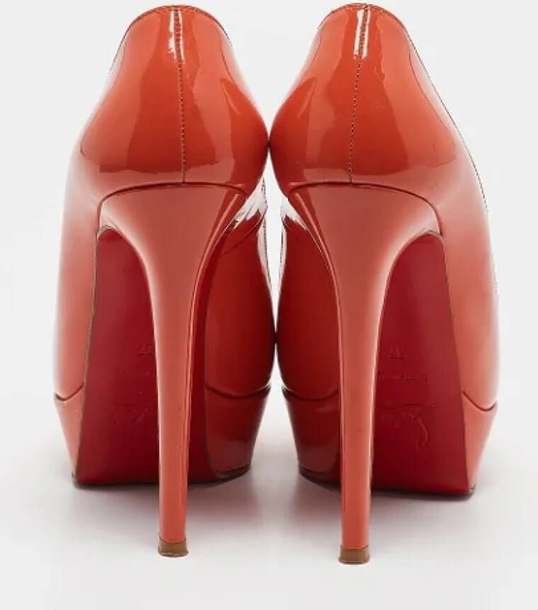 Christian Louboutin Pre-owned Leather heels Orange Dames