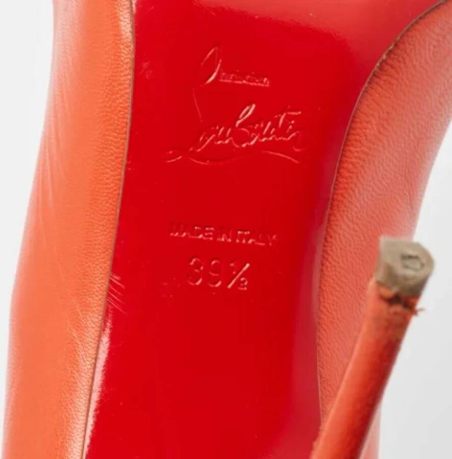 Christian Louboutin Pre-owned Leather heels Orange Dames