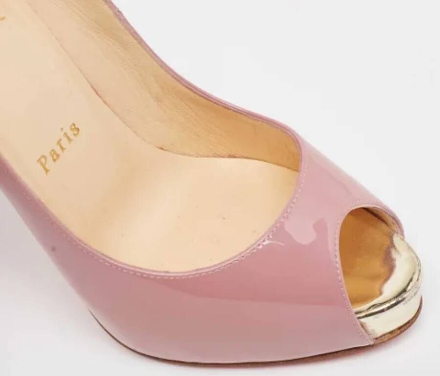 Christian Louboutin Pre-owned Leather heels Pink Dames