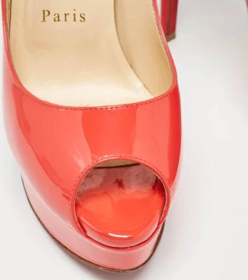 Christian Louboutin Pre-owned Leather heels Pink Dames