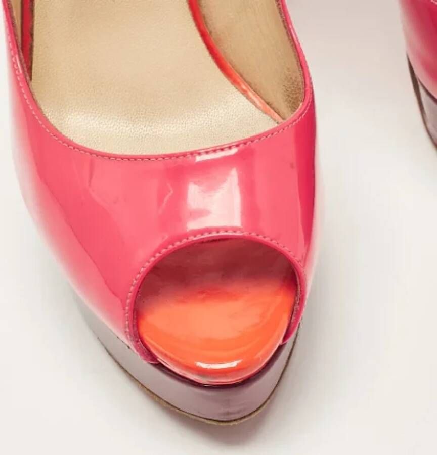 Christian Louboutin Pre-owned Leather heels Pink Dames