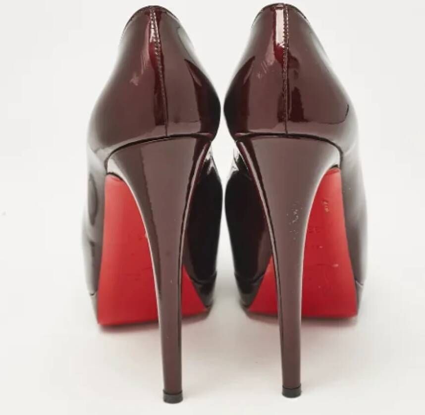 Christian Louboutin Pre-owned Leather heels Red Dames