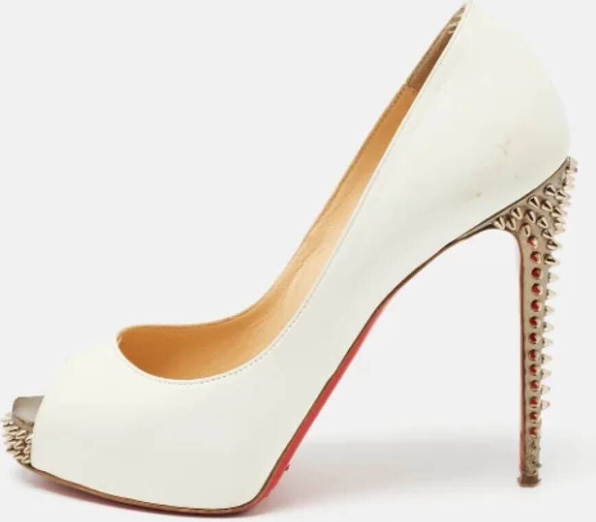 Christian Louboutin Pre-owned Leather heels White Dames