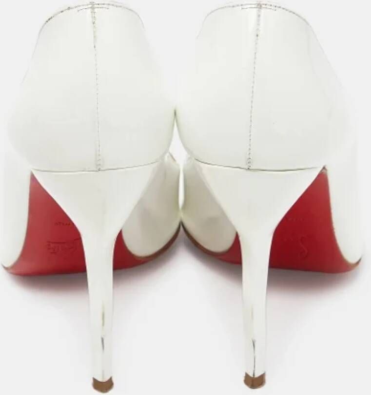 Christian Louboutin Pre-owned Leather heels White Dames