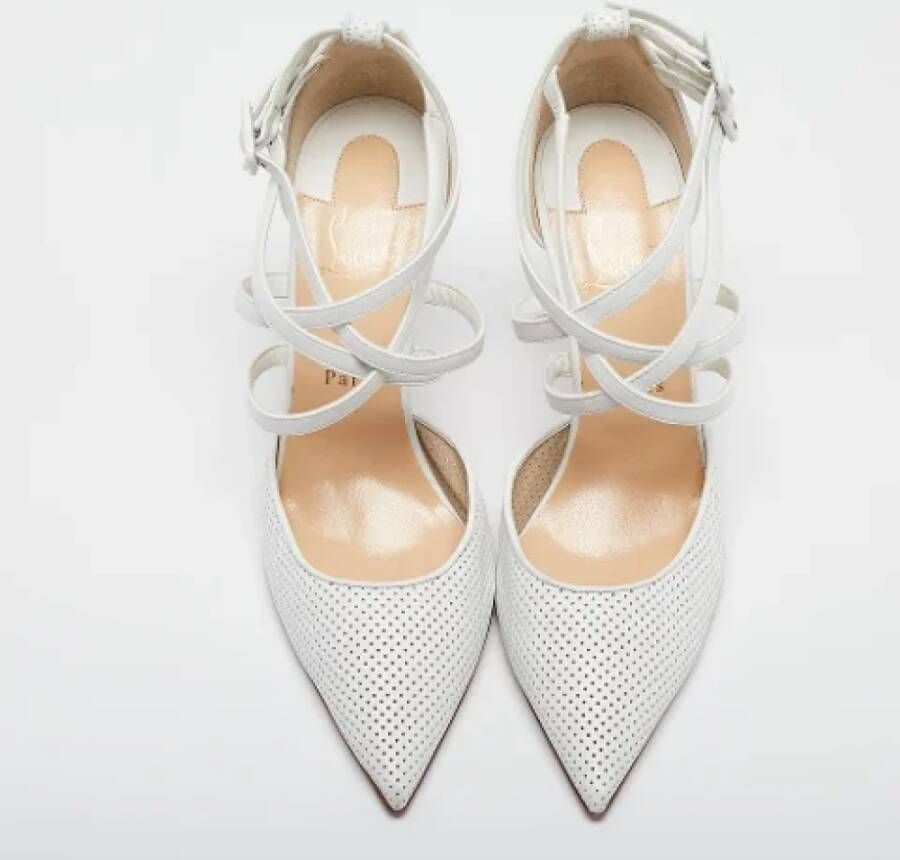 Christian Louboutin Pre-owned Leather heels White Dames