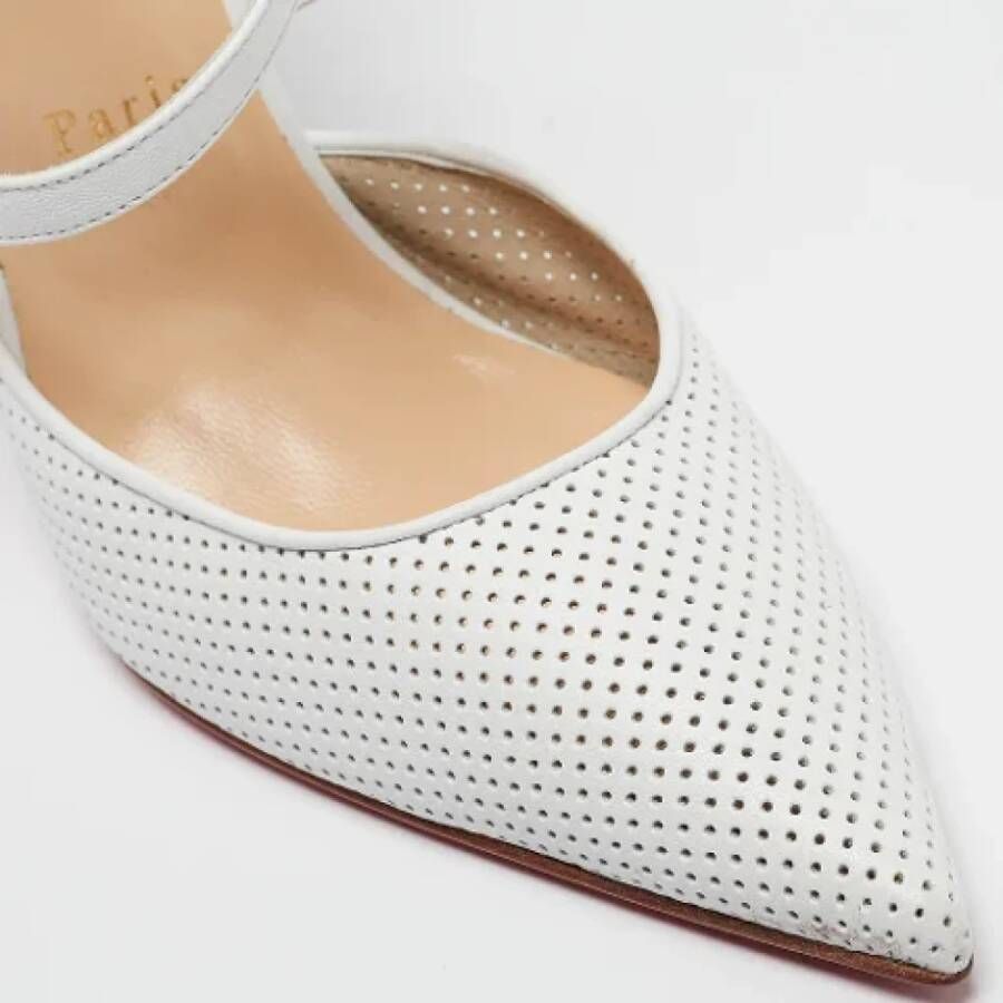 Christian Louboutin Pre-owned Leather heels White Dames