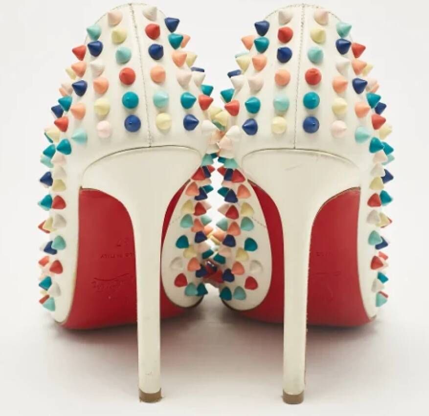 Christian Louboutin Pre-owned Leather heels White Dames