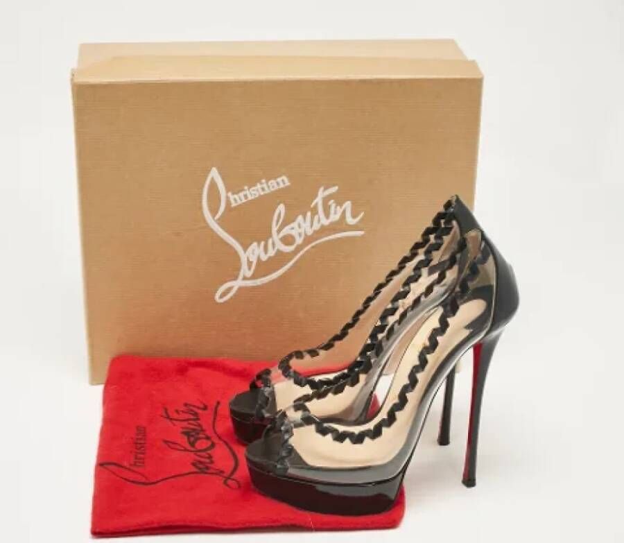 Christian Louboutin Pre-owned Leather heels White Dames