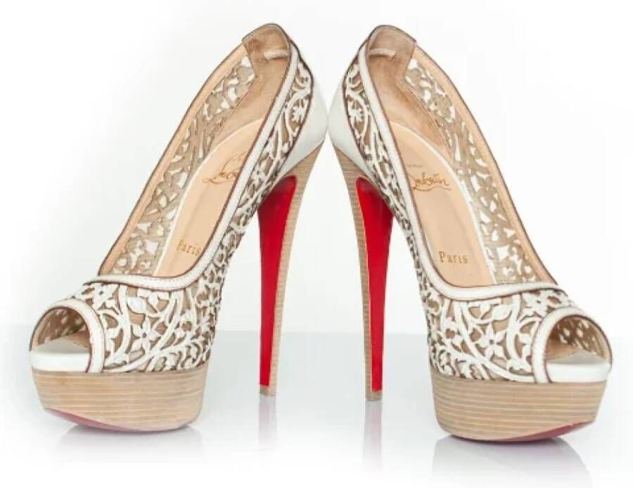 Christian Louboutin Pre-owned Leather heels White Dames