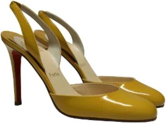 Christian Louboutin Pre-owned Leather heels Yellow Dames