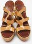 Christian Louboutin Pre-owned Leather sandals Beige Dames - Thumbnail 3