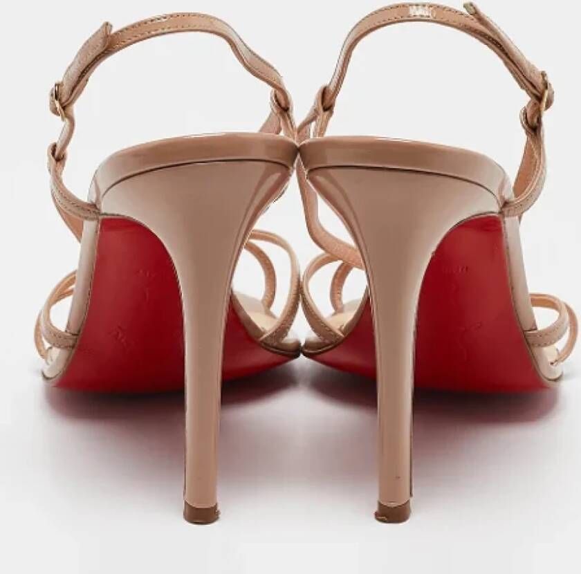 Christian Louboutin Pre-owned Leather sandals Beige Dames