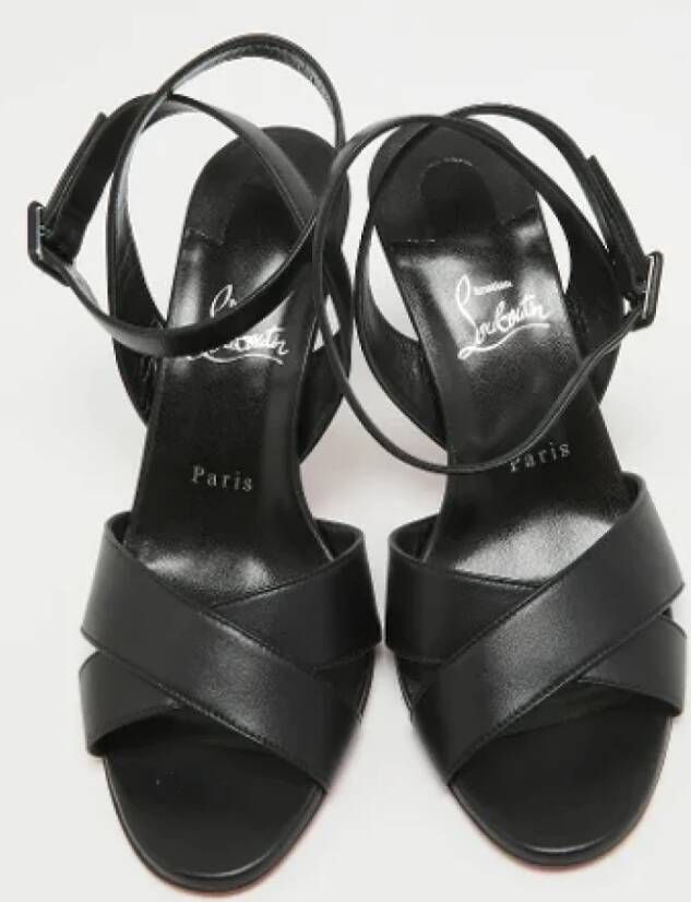 Christian Louboutin Pre-owned Leather sandals Black Dames