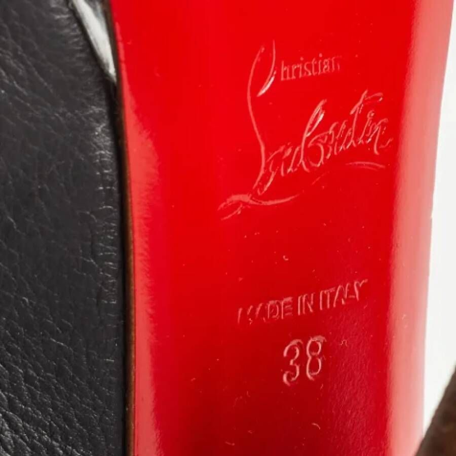 Christian Louboutin Pre-owned Leather sandals Black Dames