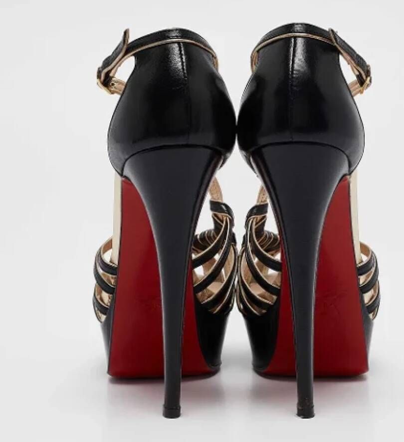 Christian Louboutin Pre-owned Leather sandals Black Dames