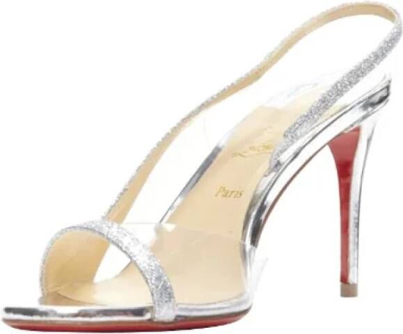 Christian Louboutin Pre-owned Leather sandals Gray Dames